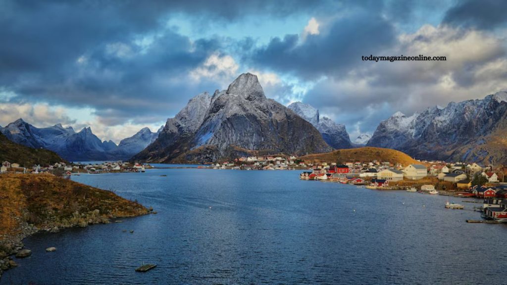 Robots, AI, and Smart Tourism